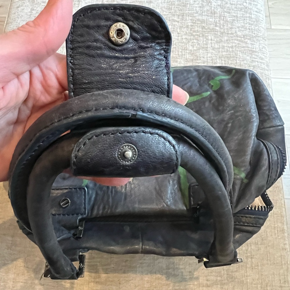 Vintage Tory Burch- Blue Leather Bowling Tote with Hand Painted Green Spider - Picture 10 of 10